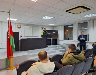 В ГПО "Горремавтодор Мингорисполкома" состоялась встреча работников предприятия с представителем ОГАИ Московского района г. Минска Юровым Владимиром Васильевичем